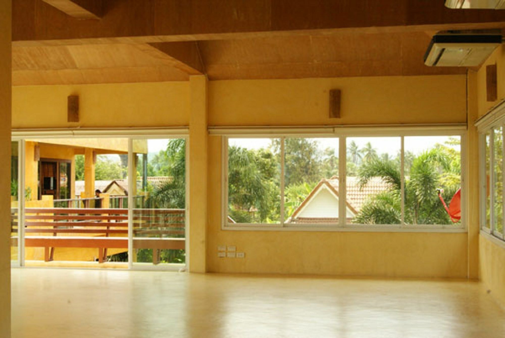 פראן בורי Pulsawat Palm Resort מראה חיצוני תמונה